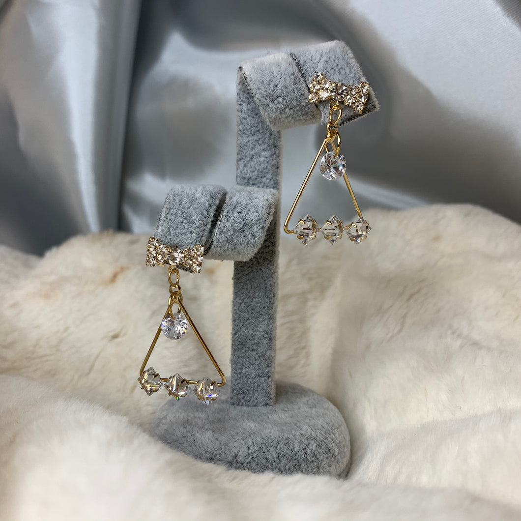 Triangle Shaped With Sparkly Details Earrings