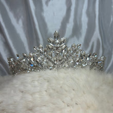 Load image into Gallery viewer, Princess Silver Sparkly Tiara
