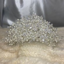 Load image into Gallery viewer, Sparkly Pearl Tiara
